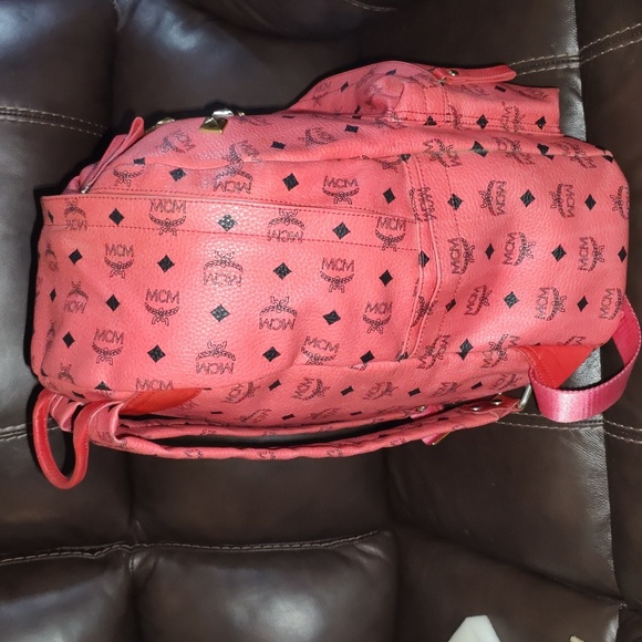 AUTHENT MCM BACKPACK - Picture 5 of 10